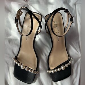 Betsey Johnson Black JACY Pearl Heels 👠